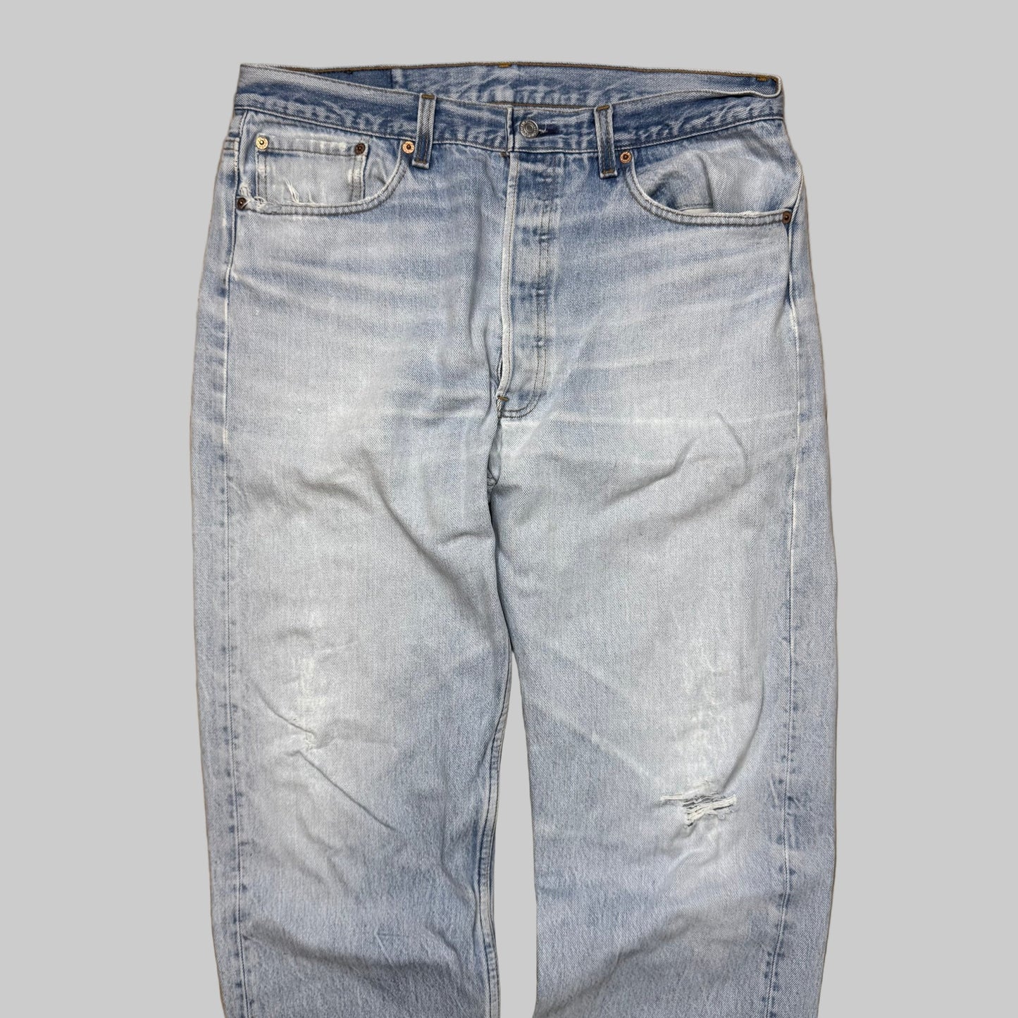 1990s - Levi's 501s - Light wash - Jeans - 34x31 - The Circle Collective