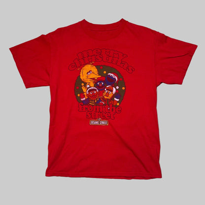 1990s - Sesame Street Christmas - Red - T-shirts - Medium - The Circle Collective