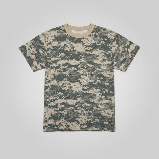 2000s - Rothco - Digital Camo - T-shirt - Medium - The Circle Collective