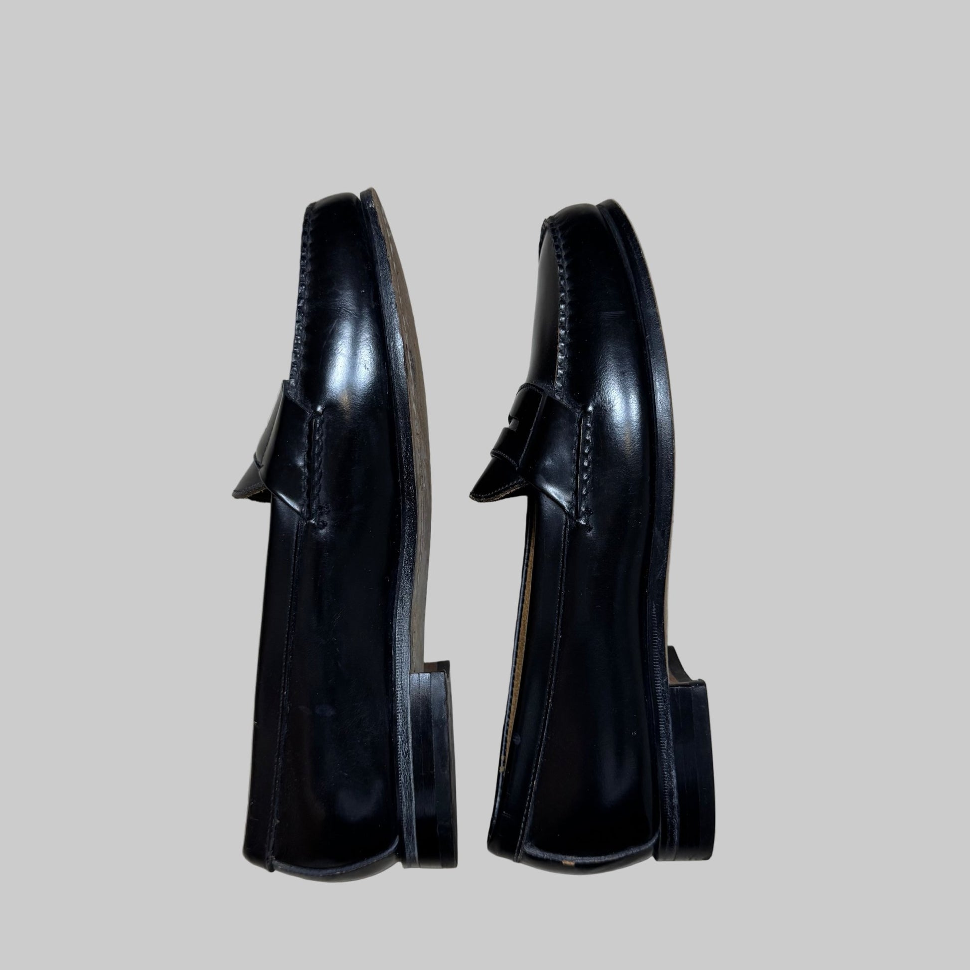 Vintage - Bostonian - Black Leather - Loafers - Size 10M/12W - The Circle Collective